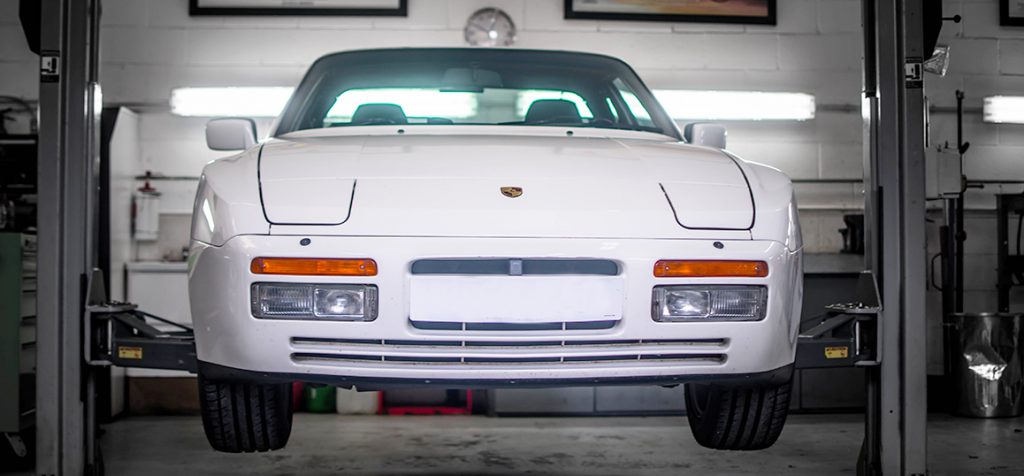 porsche 944